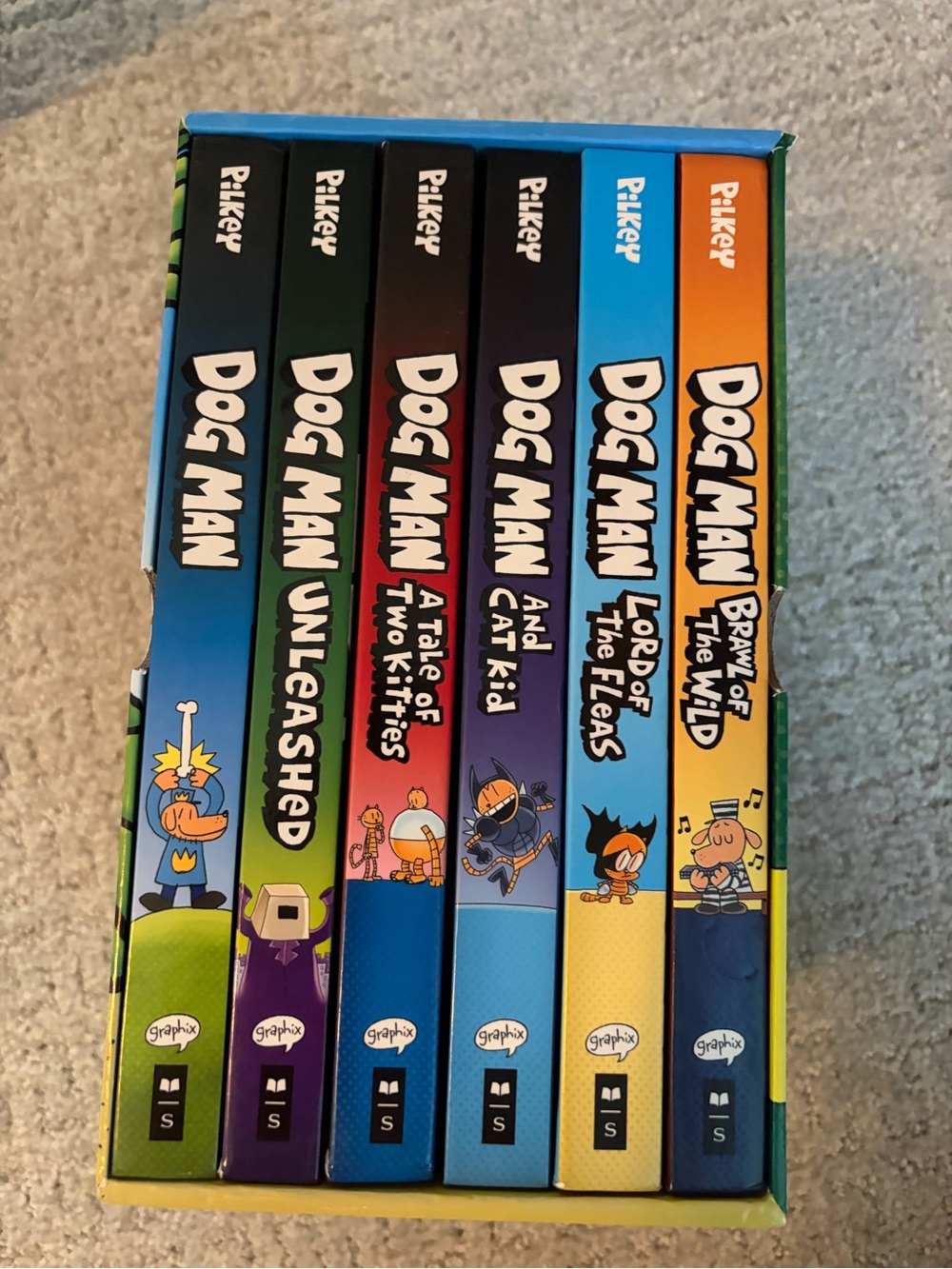 Dog Man Book Set - Multi-Color Graphic Novel Collection